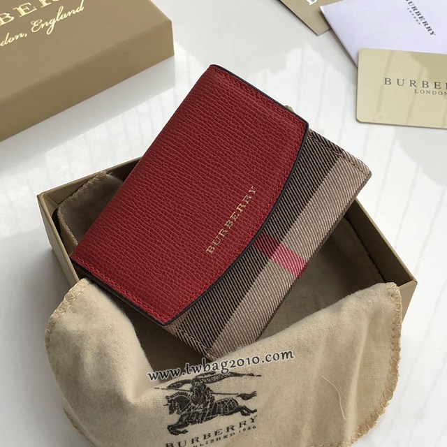 Burberry專門店新款手掌紋牛皮配格紋女士短夾錢包 巴寶莉經典款翻蓋短夾 yxb1048